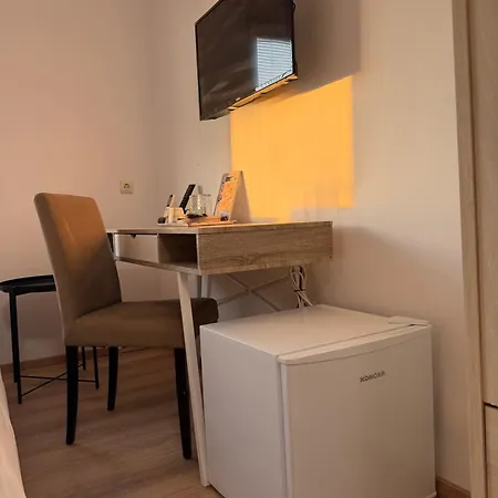Guest house Ensuite Renovated 2026 Split