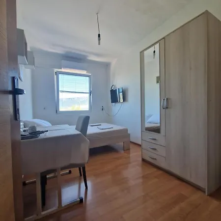 Ensuite * 斯普利特